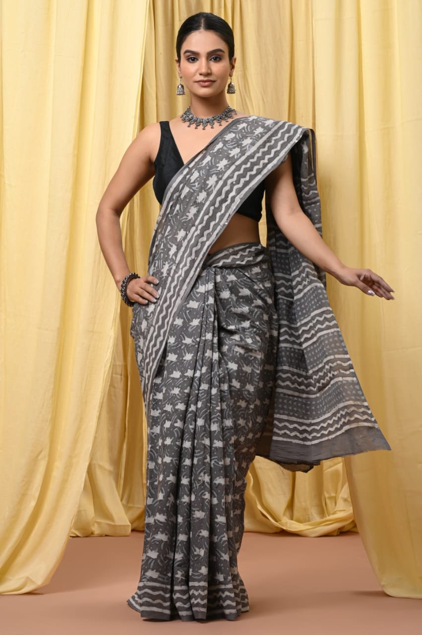 Mul Cotton Hand Block Printed Saree With Blouse Piece