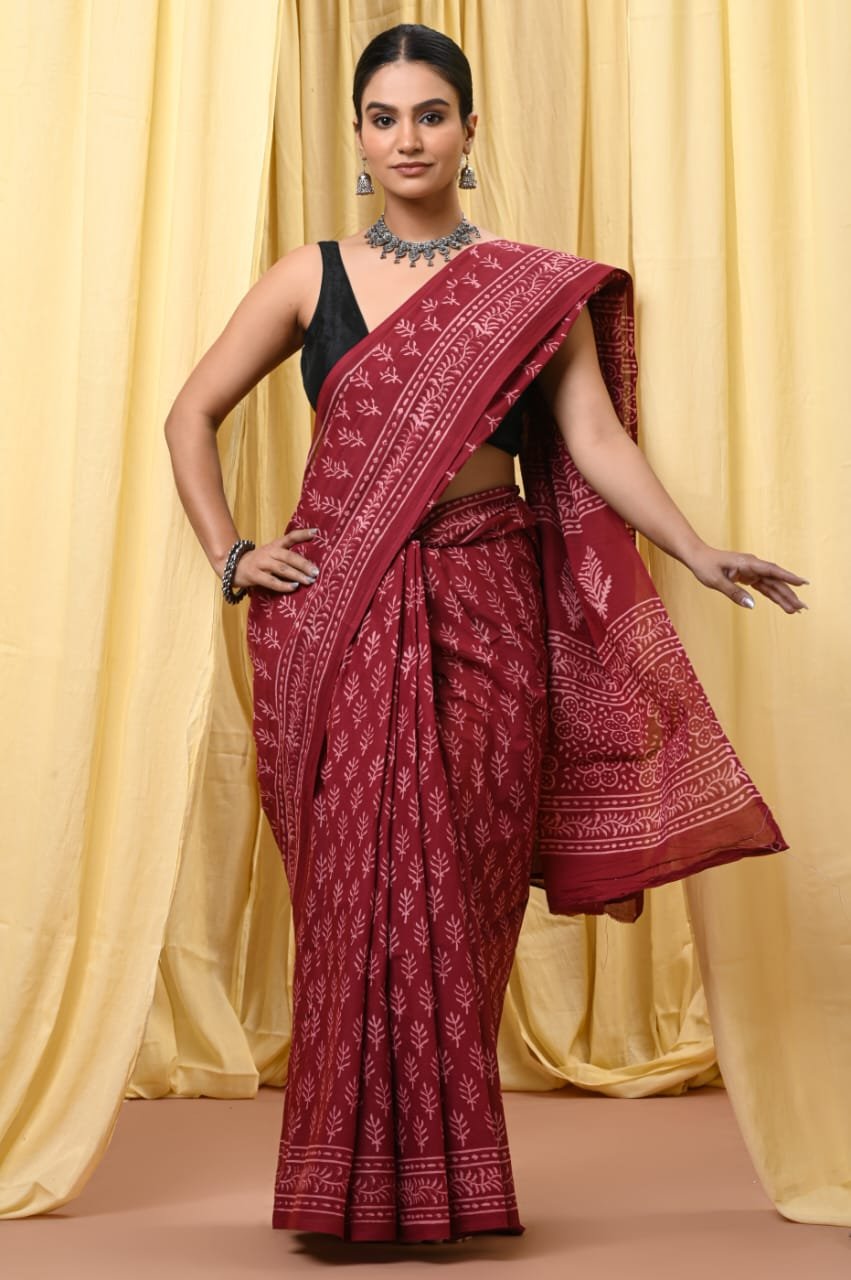 Mul Cotton Hand Block Printed Saree With Blouse Piece