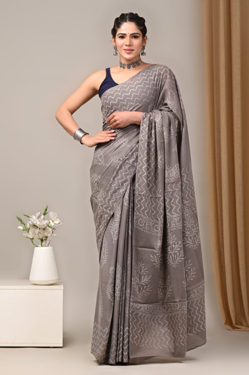 Mul Cotton Hand Block Printed Saree With Blouse Piece