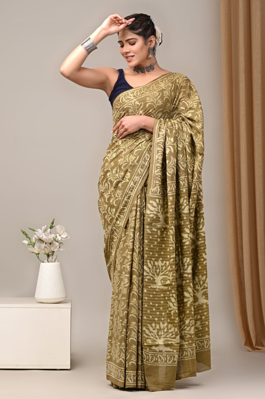 Mul Cotton Hand Block Printed Saree With Blouse Piece