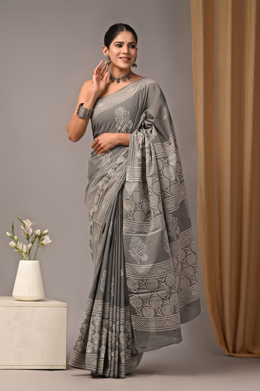 Mul Cotton Hand Block Printed Saree With Blouse Piece