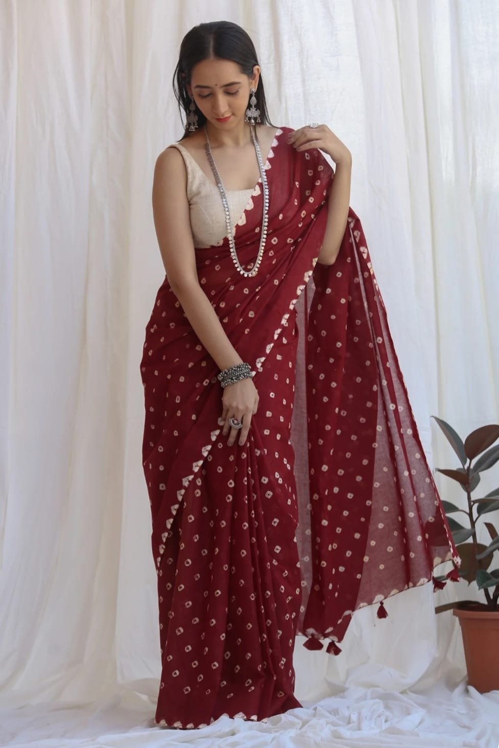 Maroon saree with geometric Bagru hand block print pattern