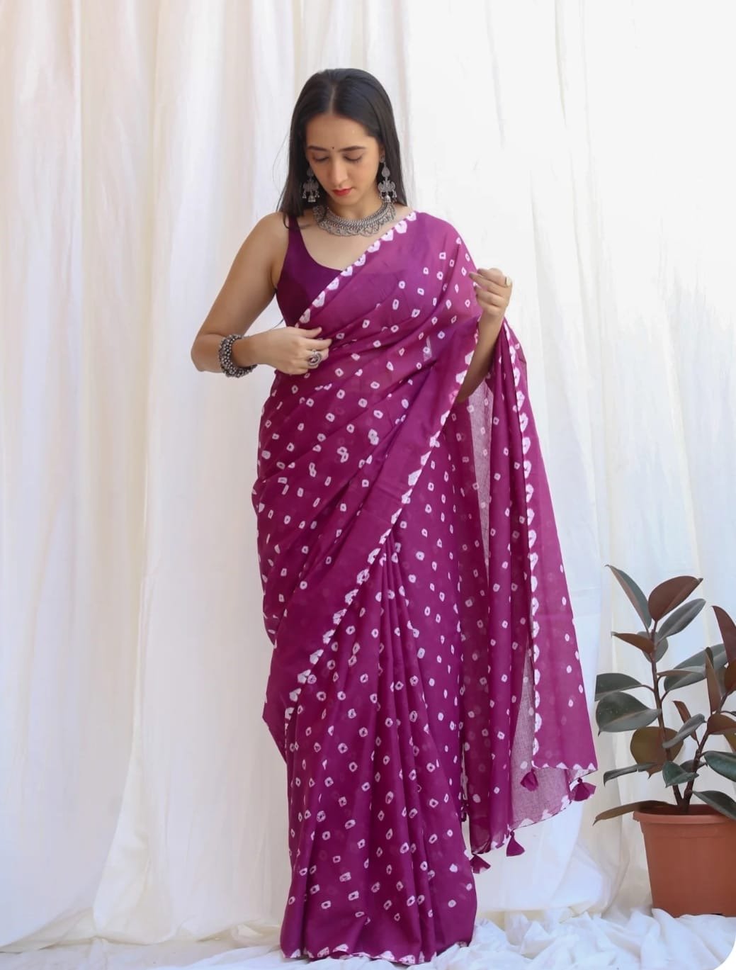 Purple saree with white buta motifs, Bagru hand block print design