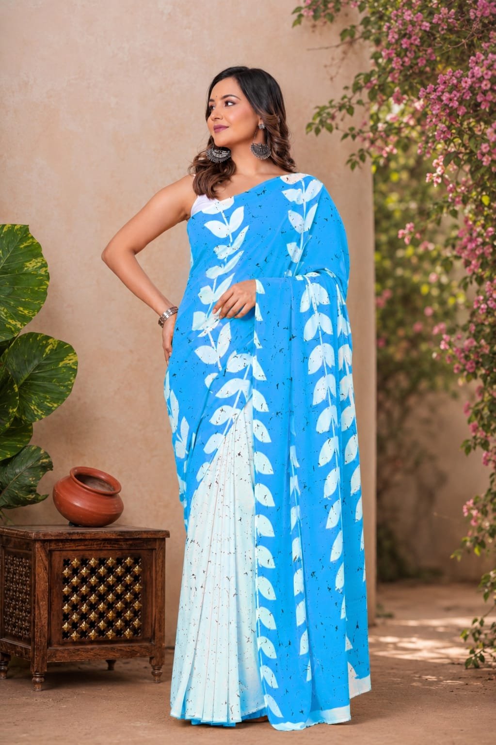 Blue Mul Cotton saree with white leaf motifs in Bagru block print