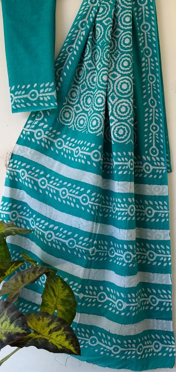 Teal saree with geometric Bagru hand block print motif