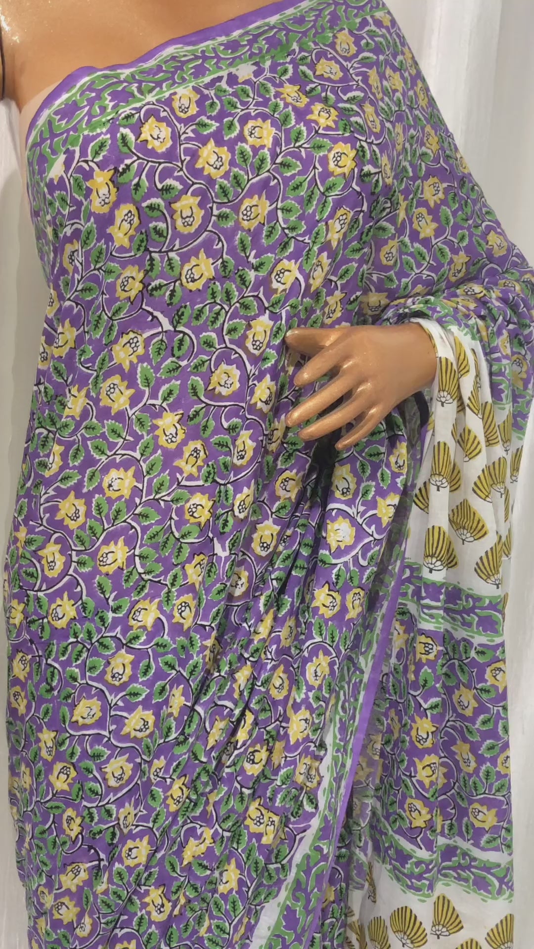 Sanganeri Cotton Hand Block Printed Saree With Blouse Piece - BFSTP1